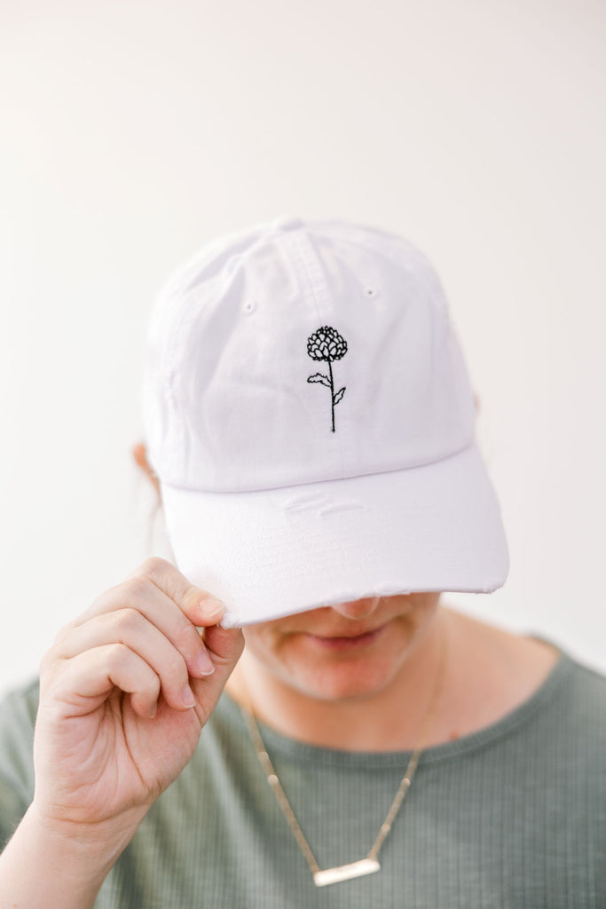 November White Vintage Style Embroidered Hat Model